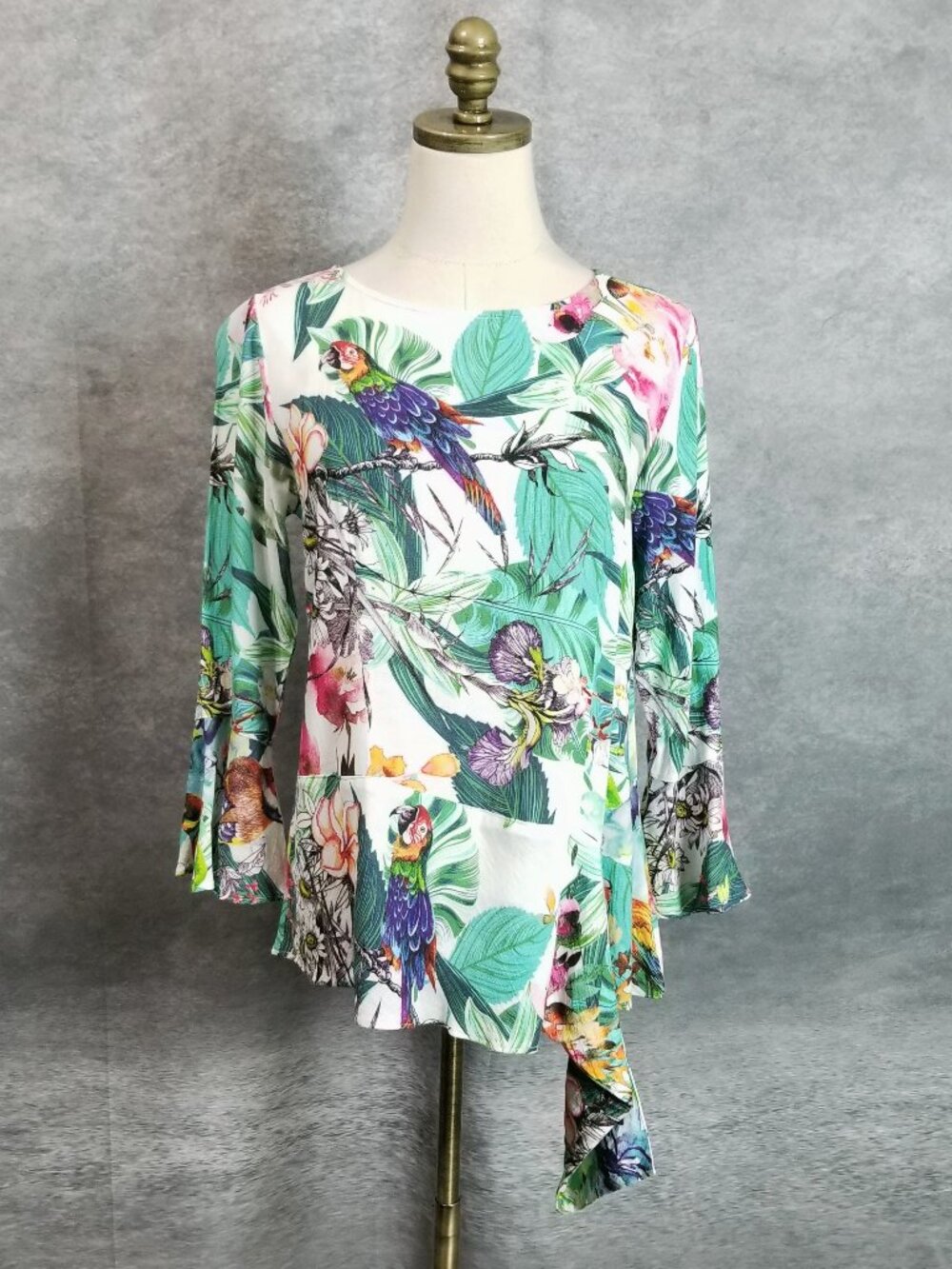 MISHCA Boho Tropical Parrot Top Blouse Size 8 Bell Sleeve Asymmetric Resort Wear